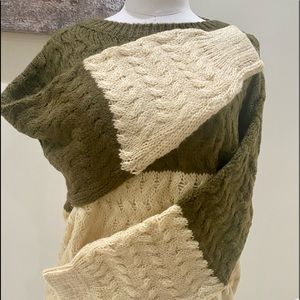 Color block Cable Knit Sweater